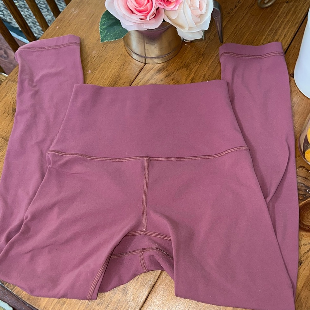 Lululemon Align crop leggings